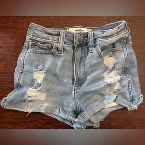 Women’s size 0 Hollister distressed jean shorts